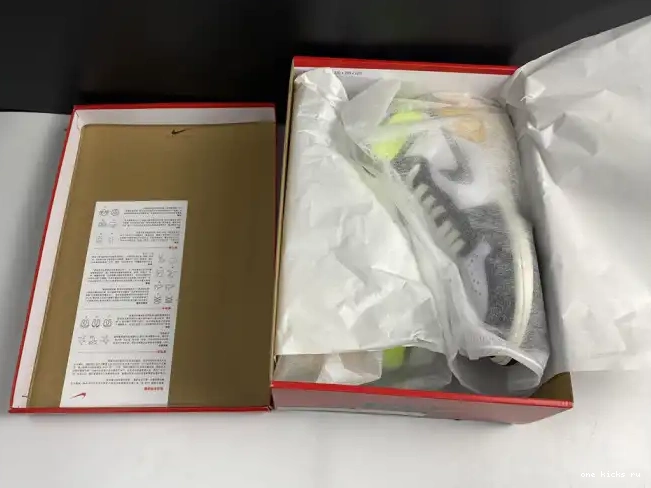 Chep Onekick HIGH GOLD' 555088-118 1 AIR JORDAN 'VOLT OG RETRO 0407